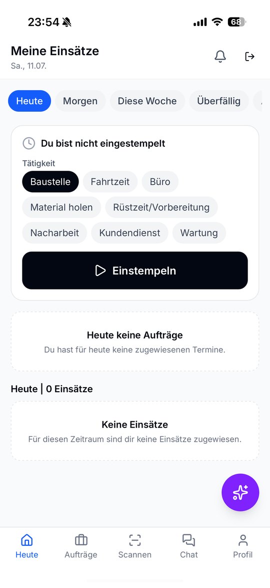 WERKVORA Techniker-App: Tagesansicht mit Zeiterfassung nach Tätigkeit und Einstempeln