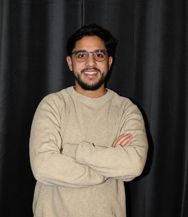 Yassine Azza, Gründer von 100and10